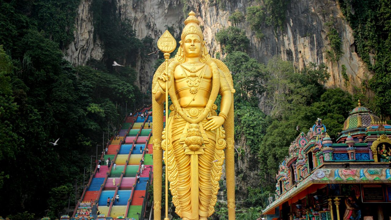 L Murugan resigns